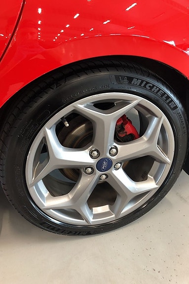 Ford Focus 12 of 12