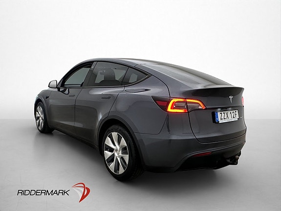 Tesla Model Y 6 of 30