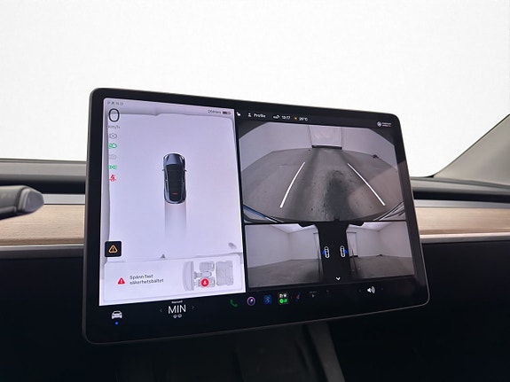 Tesla Model Y 19 of 30