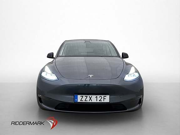Tesla Model Y 2 of 30