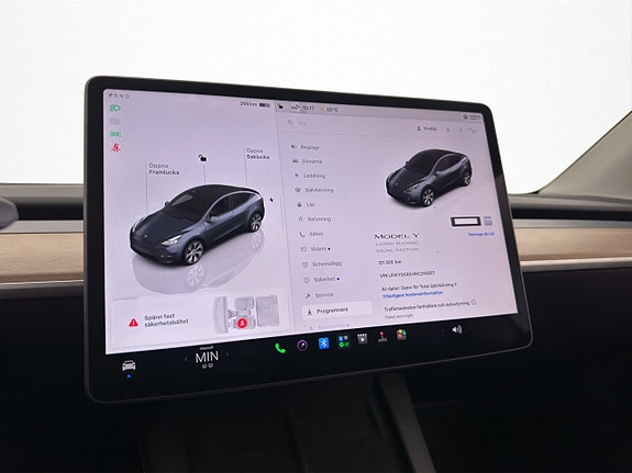 Tesla Model Y 25 of 30