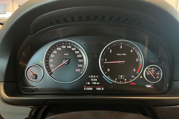 BMW 520d 15 of 26
