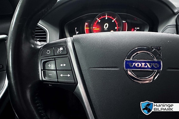 Volvo XC60 19 of 25