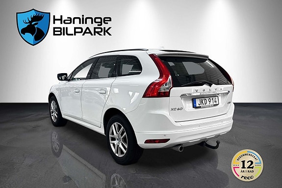 Volvo XC60 10 of 25