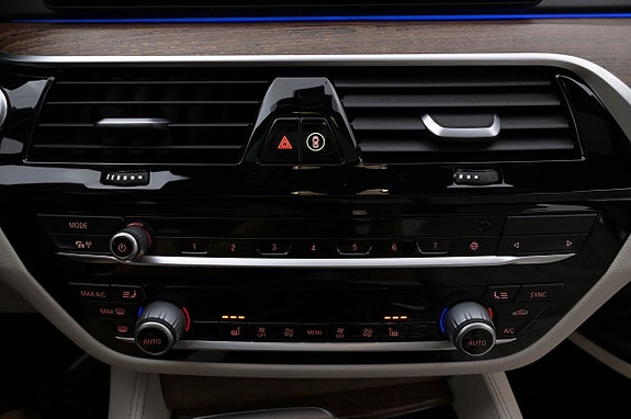 BMW 530e 16 of 27