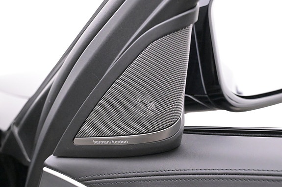 BMW 530e 18 of 27