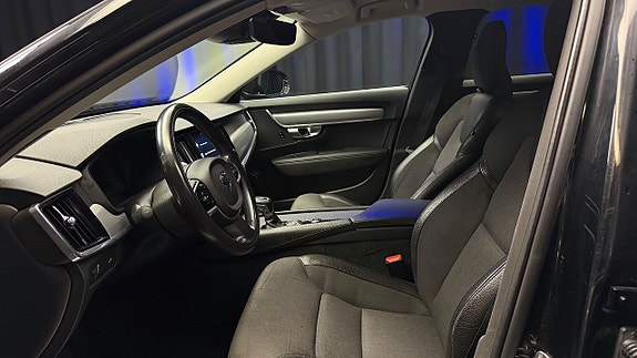 Volvo V90 12 of 30
