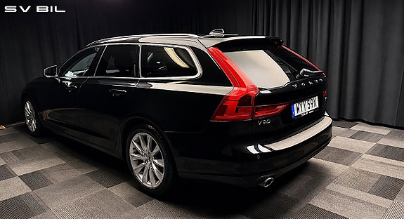 Volvo V90 8 of 30