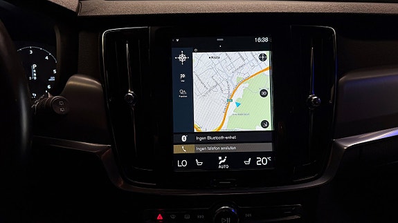 Volvo V90 26 of 30