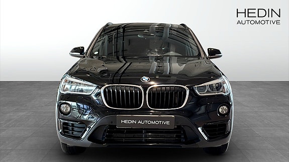 BMW X1 8 of 12