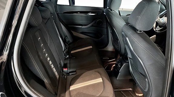 BMW X1 5 of 12