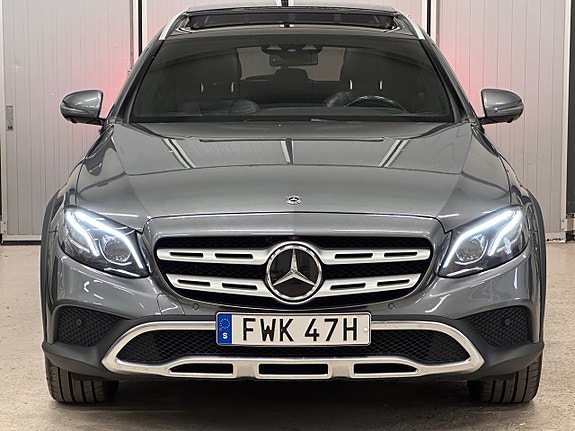 Mercedes-Benz E220 d 2 of 30