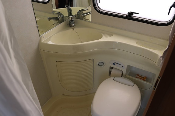McLouis Campervan MCLOUIS CAMPERVAN 2.0 JTD 17 of 26