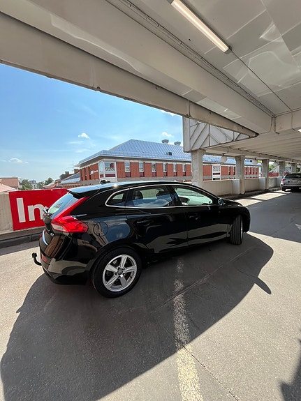 Volvo V40 5 of 16