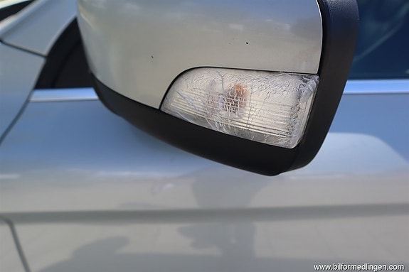 Volvo XC60 16 of 24
