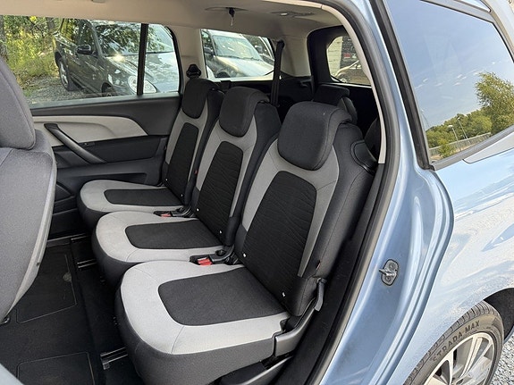 Citroen Grand C4 Picasso 16 of 22