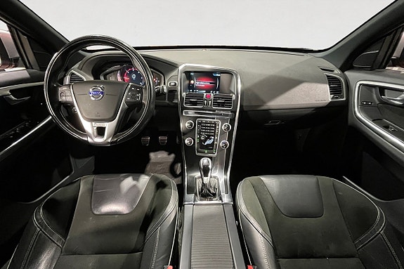 Volvo XC60 11 of 17