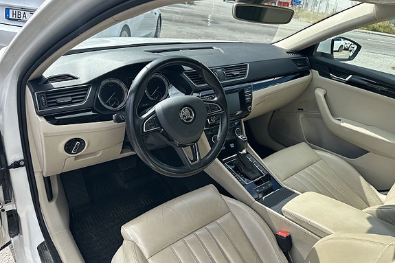 Skoda Superb 20 of 30