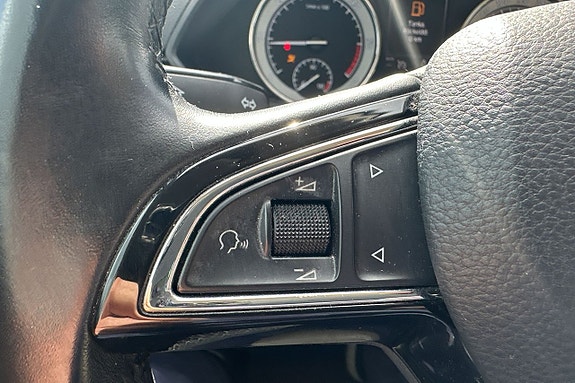 Skoda Superb 24 of 30