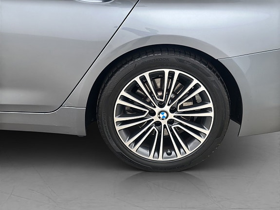 BMW 520d 30 of 30