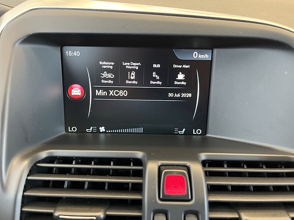 Volvo XC60 16 of 30