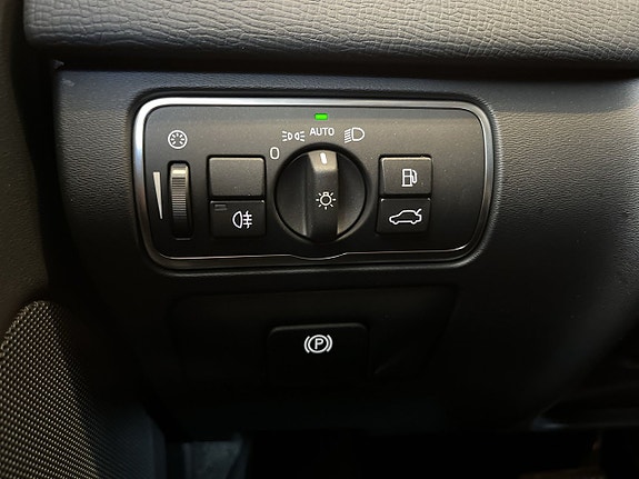 Volvo XC60 21 of 30