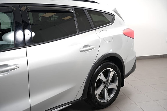 Ford Focus 8 of 23