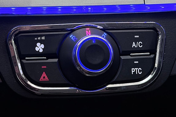 Titan Zero R4S 4sits Läder Taklucka Värmare Cockpit Kamera USB Klass 2 19 of 21
