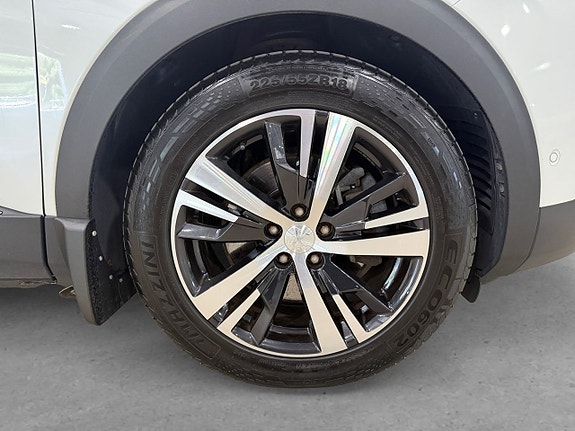 Peugeot 3008 8 of 21