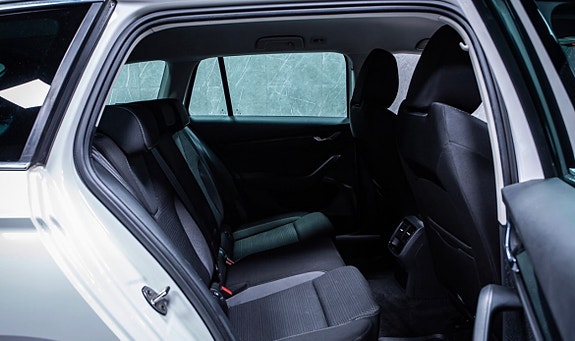 Skoda Octavia 9 of 15