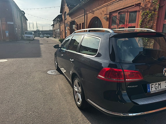 Volkswagen Passat 5 of 9