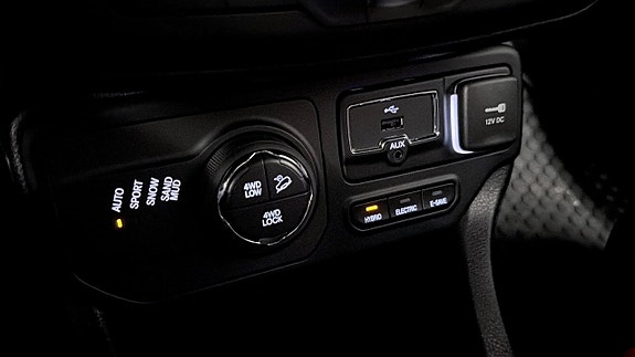 Jeep Renegade 18 of 21
