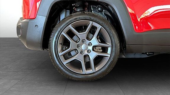 Jeep Renegade 9 of 21