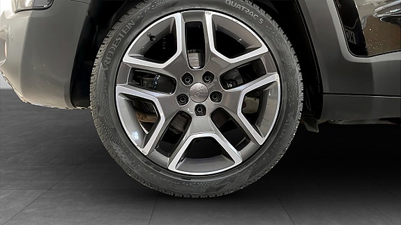 Jeep Renegade 9 of 23