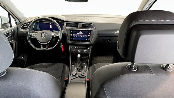 Volkswagen Tiguan 4 of 21