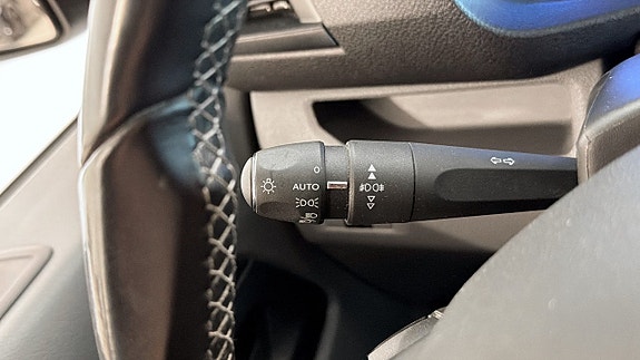 Peugeot e-Expert 19 of 20