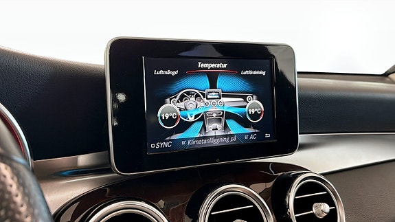 Mercedes-Benz GLC250 d 14 of 23