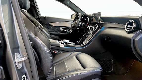 Mercedes-Benz C220 d 3 of 22