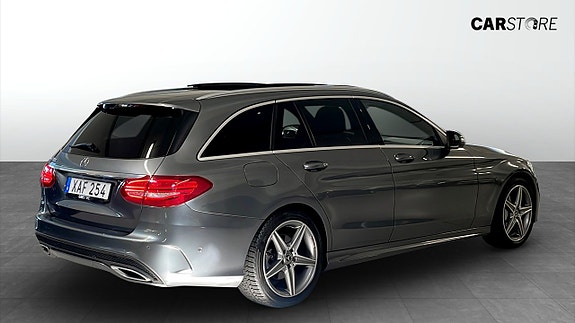 Mercedes-Benz C220 d 2 of 22