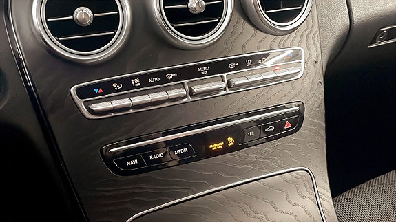 Mercedes-Benz C220 d 17 of 23