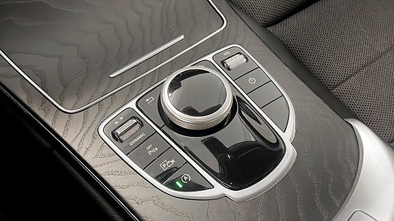 Mercedes-Benz C220 d 18 of 23