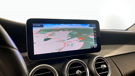 Mercedes-Benz C220 d 13 of 23