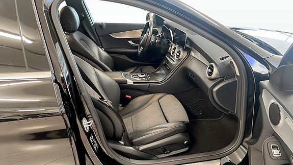 Mercedes-Benz C220 d 3 of 23