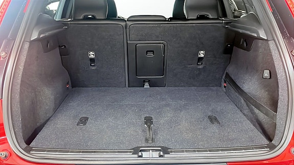 Volvo XC40 10 of 25