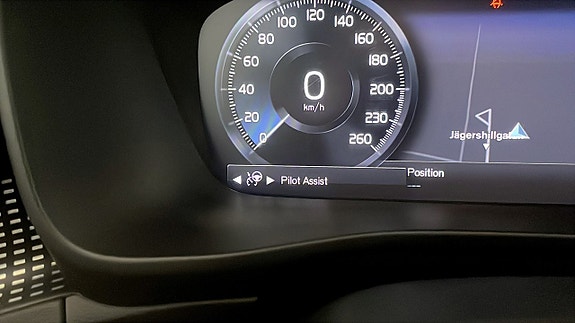 Volvo XC40 19 of 25