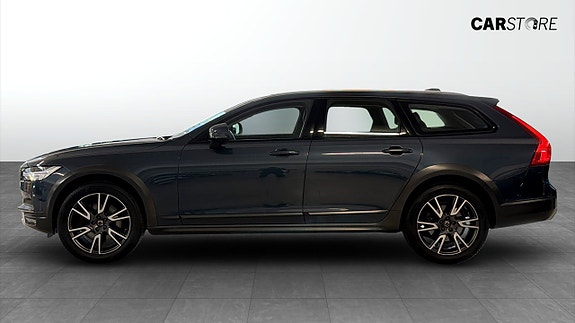 Volvo V90 Cross Country 6 of 25