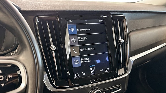 Volvo V90 Cross Country 13 of 25