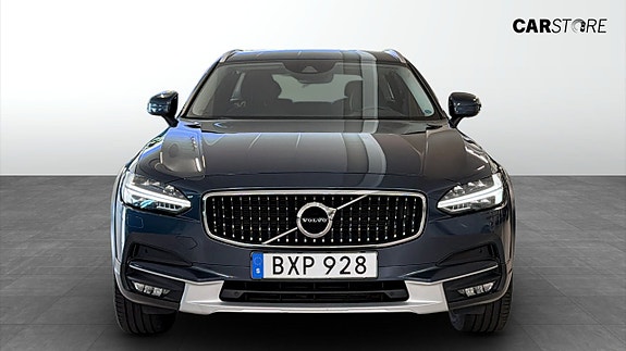 Volvo V90 Cross Country 8 of 25