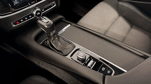 Volvo V90 Cross Country 19 of 25