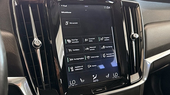 Volvo V90 Cross Country 15 of 25
